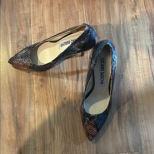 Stylish Women’s Snakeskin Pump by Luciano Barachini